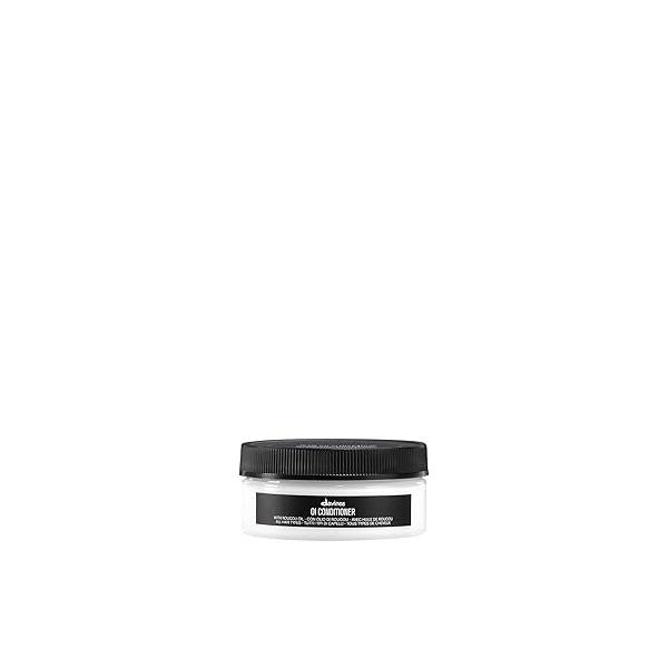 Davines OI Conditioner, Smoothing Conditioner For Normal Hair And All Types, Softens Restores Chemically Treated