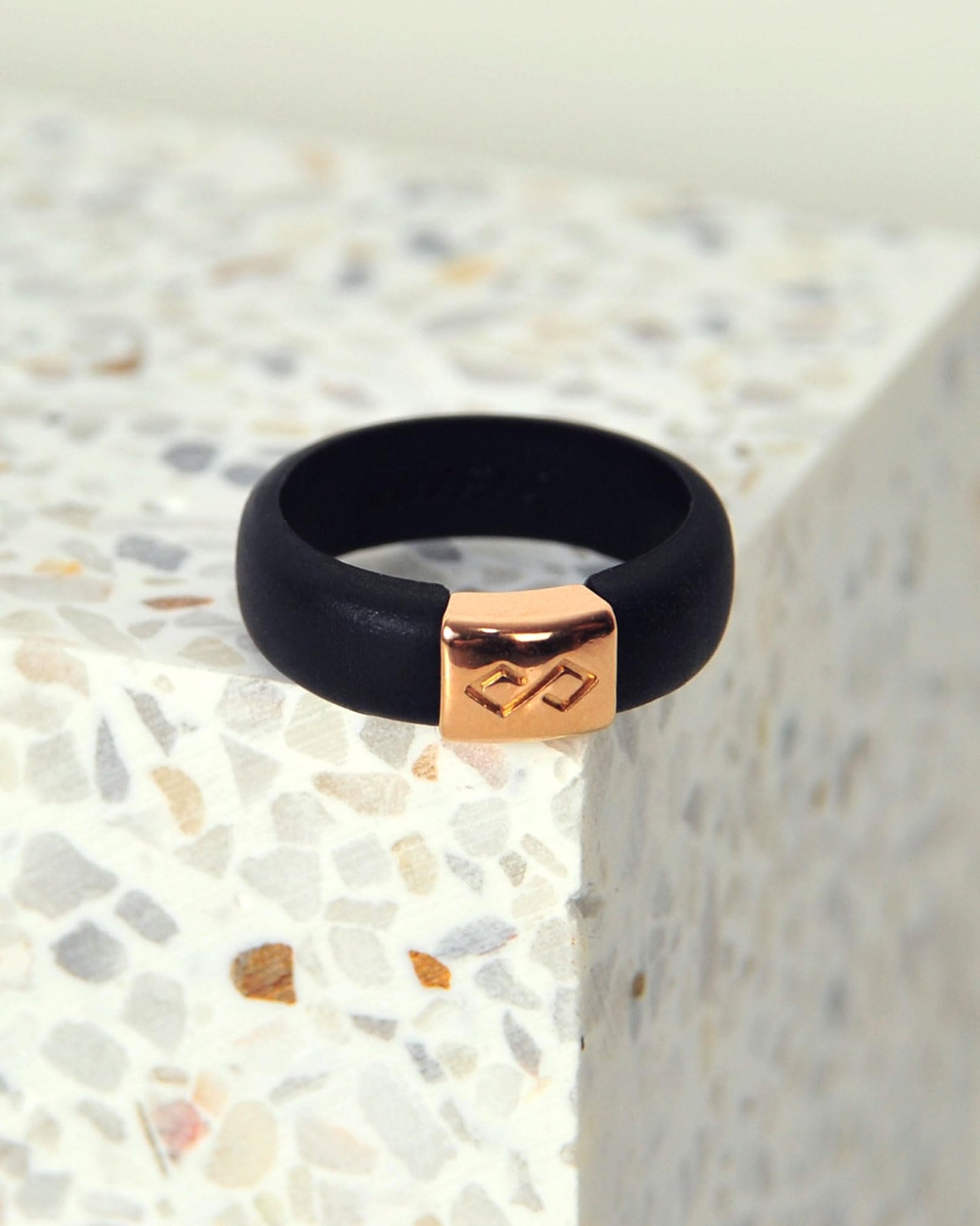 Rinfit Matching Silicone Rings for Couples - Silicone Wedding Bands Sets for Him and Her - MetalInfinity & Infinity Patented Design - Black & Black - Women 8 & Men 11