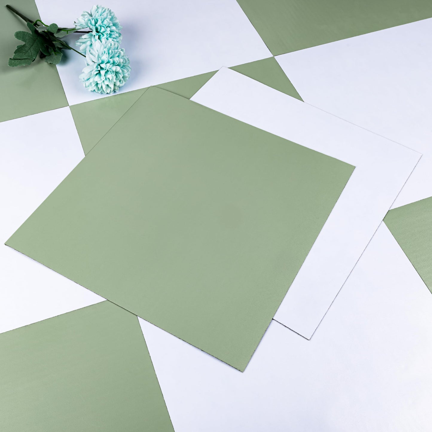 Alow 20pcs Peel and Stick Floor Tile Waterproof, Light Green Vinyl Flooring Easy to use, Peel and Stick Flooring Suit for Bathroom,Kitchen,Toilet(12inX12in)