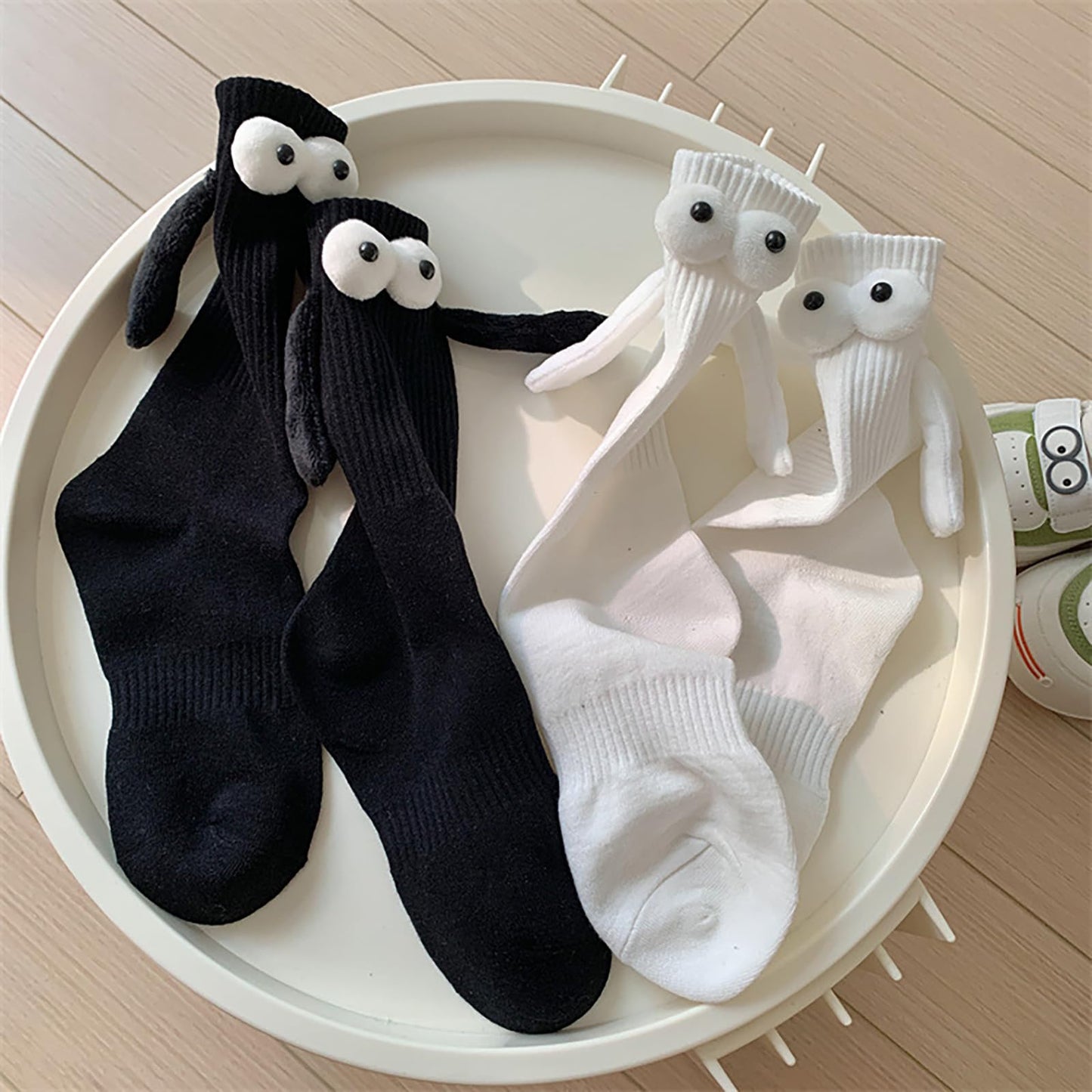 Smilelife 2 Pairs Magnetic Holding Hands Socks I Love You Gift Christmas Valentines Anniversary for Him Her Couple Teens Friends (White)
