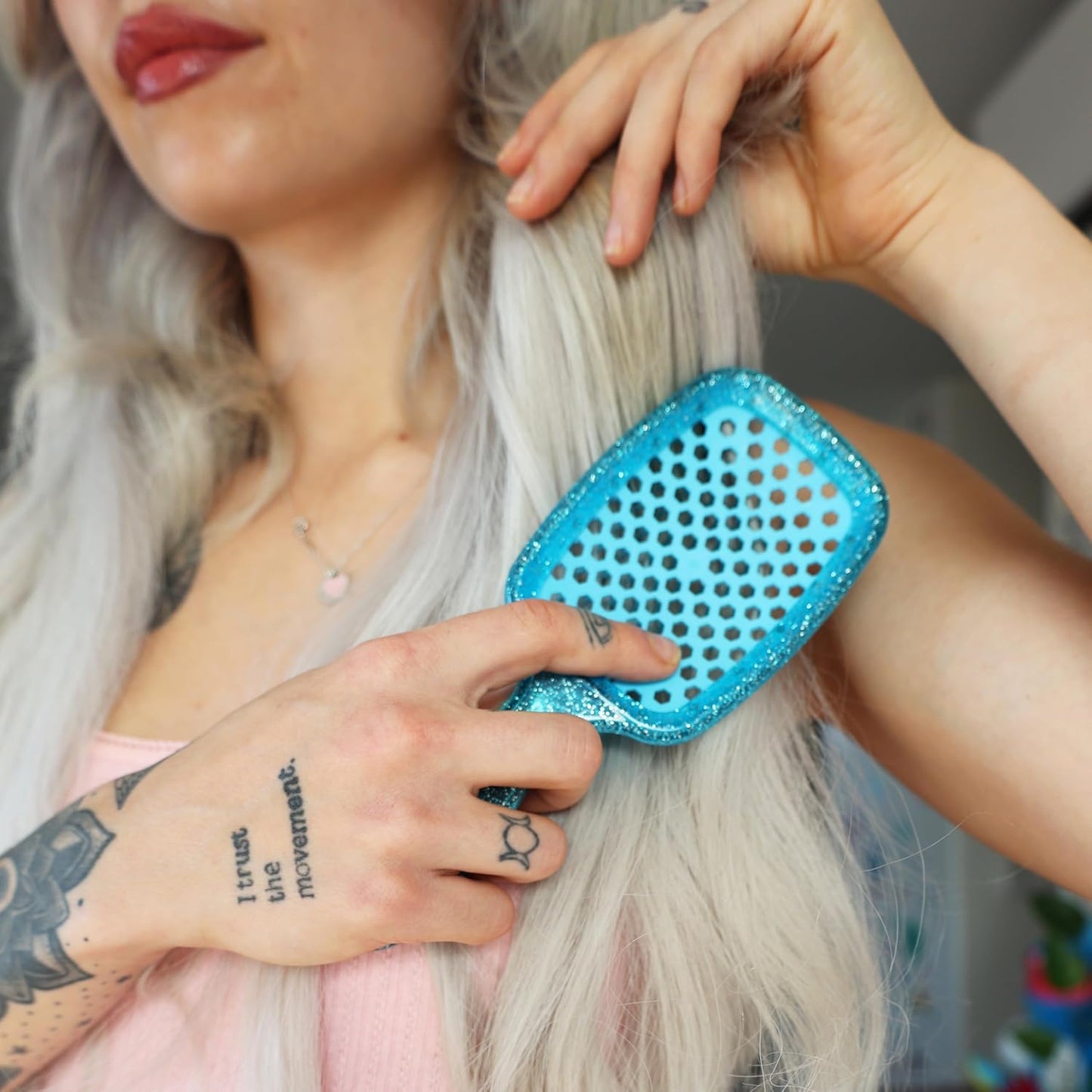 FHI Heat UNbrush Detangling Brush | Pain-Free Brushing for All Hair Types